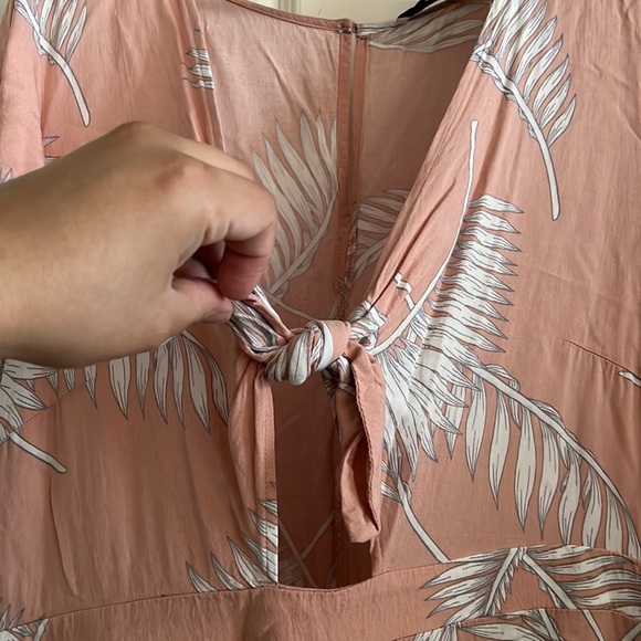 Romper - Picture 3 of 4